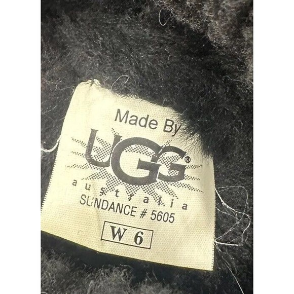 UGG Women’s Sz 6‎ Original Sundance 5605 Black Suede Sheepskin Lining Boots - Picture 3 of 7